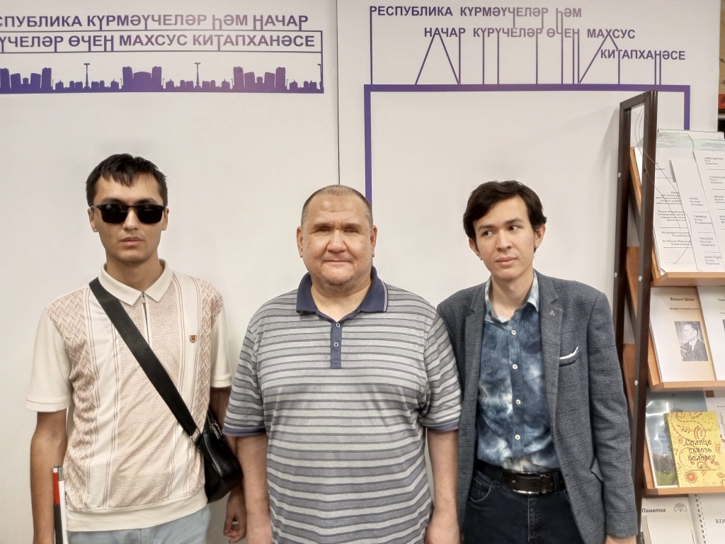 Директор библиотеки Хаертдинов И.А. с гостями из Узбекистана Мирали Гиясовым и Абдулазизом Салимовым