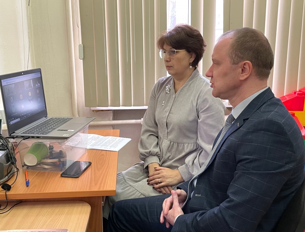 Сотрудники Ульяновской библиотеки Сотрудники Ульяновской библиотеки