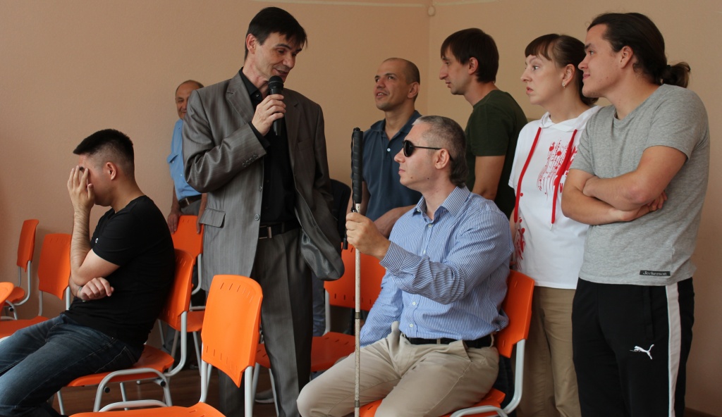 Игровой момент интеллектуального бизнес-марафона "12 стульев"